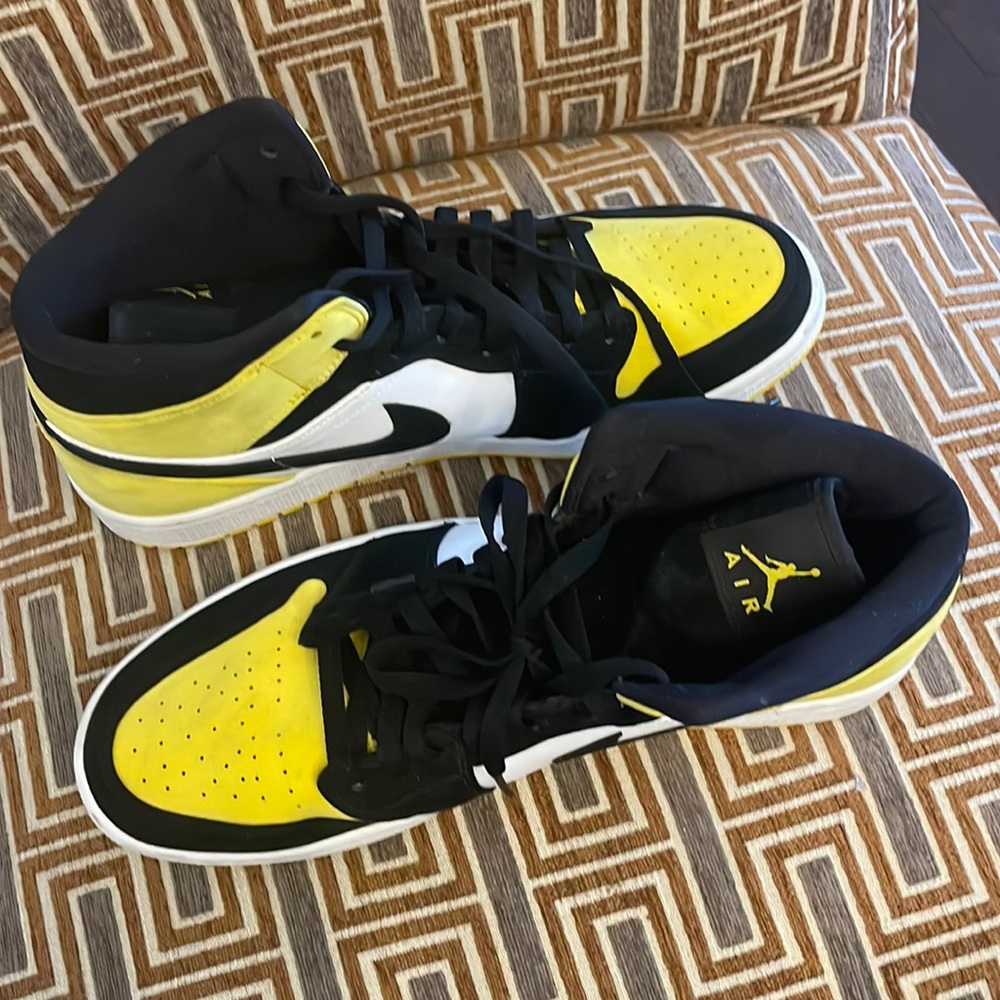Black white and yellow Nike Air Jordan 1 Mid-Yellow Toe
